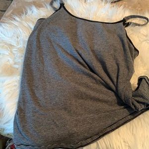 EUC Gilligan & O’Malley Nursing Tank Top